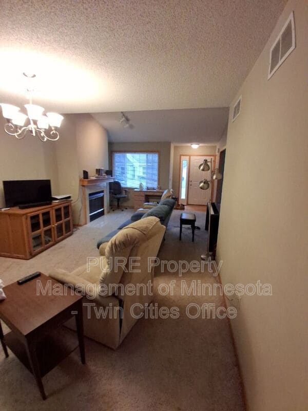 Building Photo - 4127 Ruby Ln