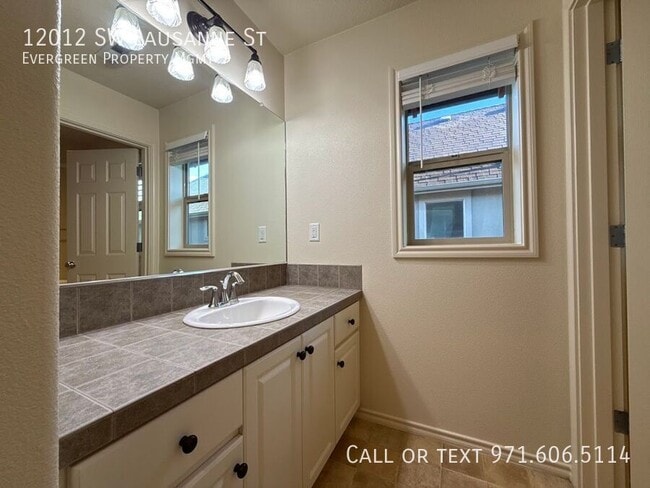 Building Photo - 12012 SW Lausanne St