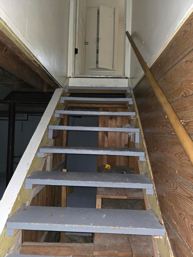 Building Photo - 16073 Tacoma St