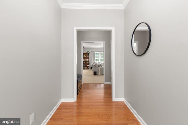 Building Photo - 4210 Stonehaven Way