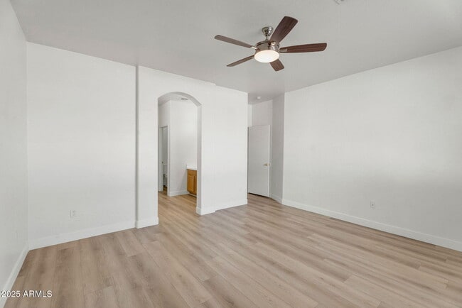 Building Photo - 13644 W San Juan Ave