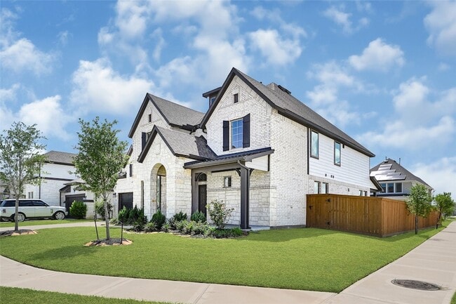 Building Photo - 8535 Oceanmist Cv Dr