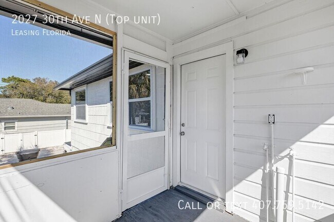 Building Photo - 2027 30th Ave N