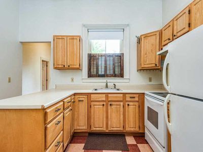 Building Photo - 226 Spring St