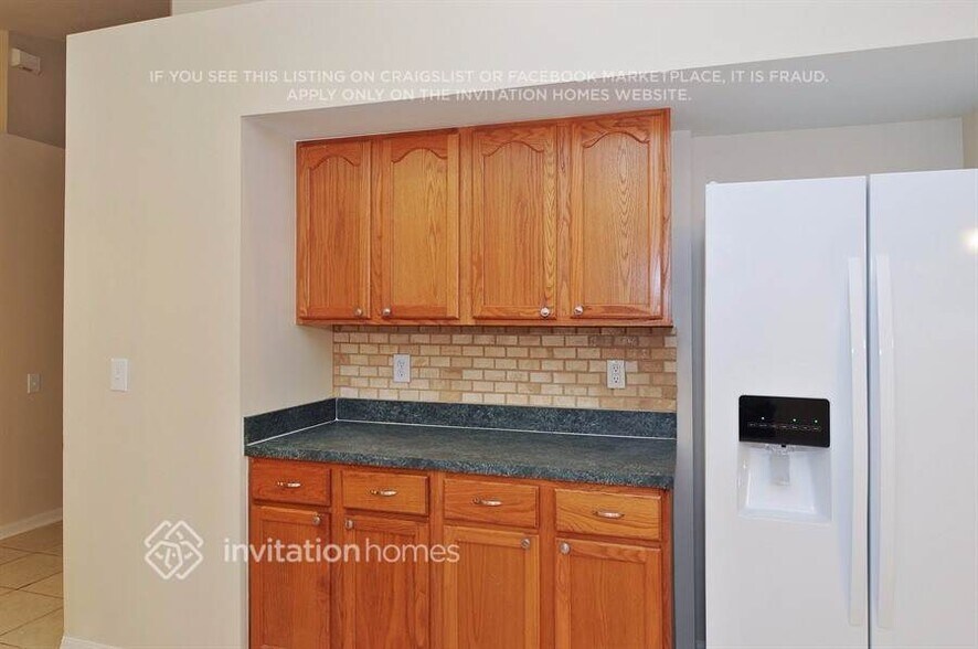 Building Photo - 5705 Lassies Way