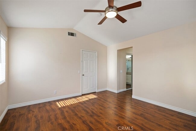 Building Photo - 9 Acorn Ridge