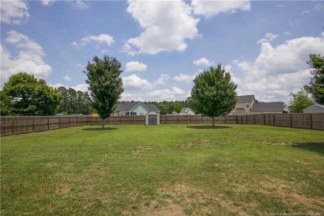 Building Photo - 106 Harvest Ln