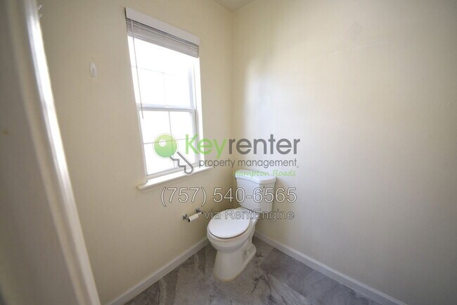 Building Photo - 1109 Lady Ashley Dr