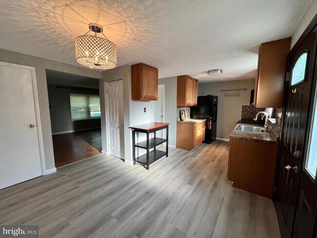 Building Photo - 7766 Epsilon Dr