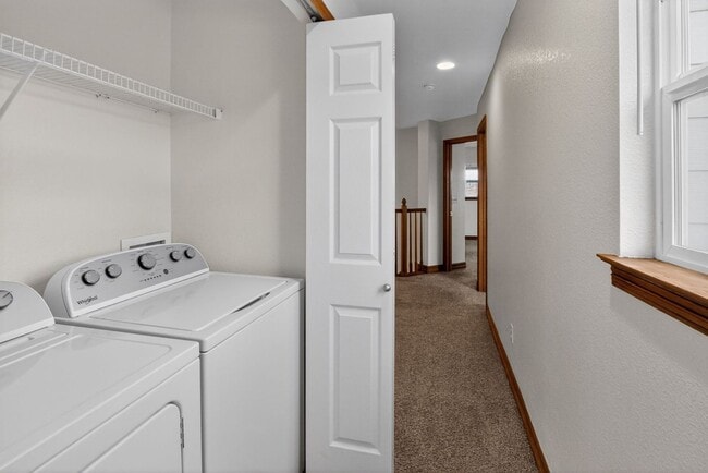 Building Photo - 1226 S Quintero Ct