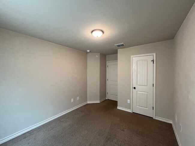 Building Photo - 6319 Luglio Ln