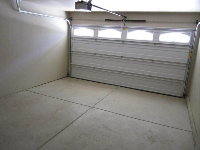 Building Photo - 240 Cherry Bark Ln