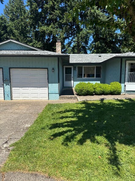 Building Photo - 18035 Weaver Ct