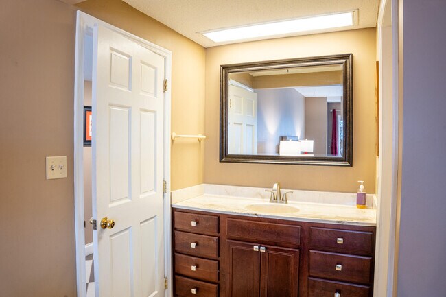 Building Photo - 355 S Broadway