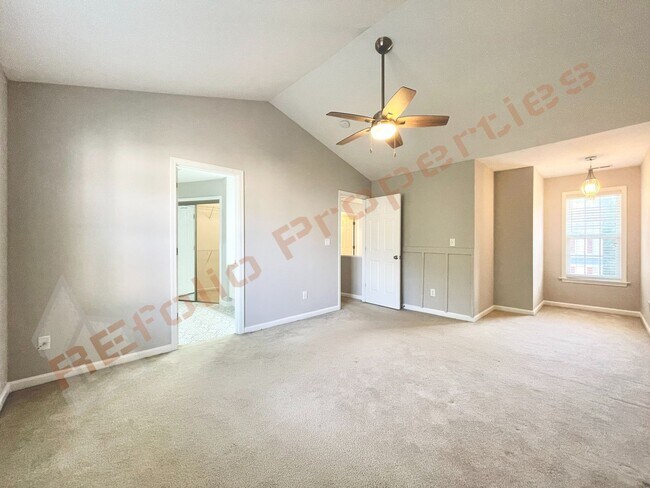 Building Photo - 2452 Bay Harbor Dr