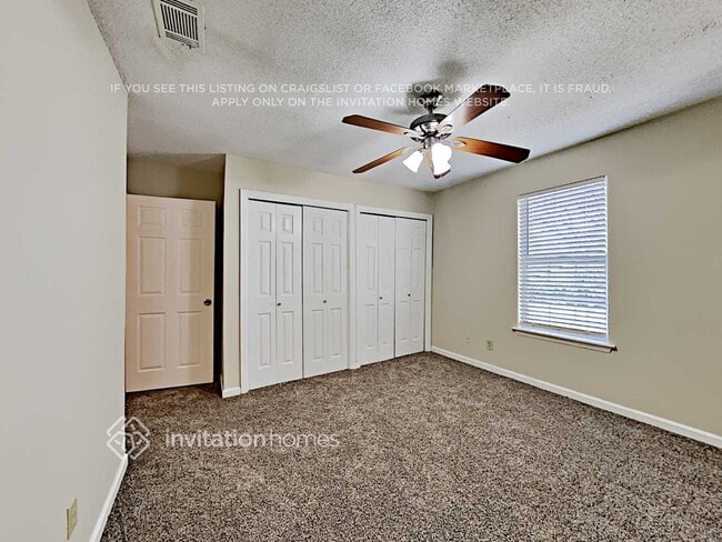 Building Photo - 3781 Westchase Dr