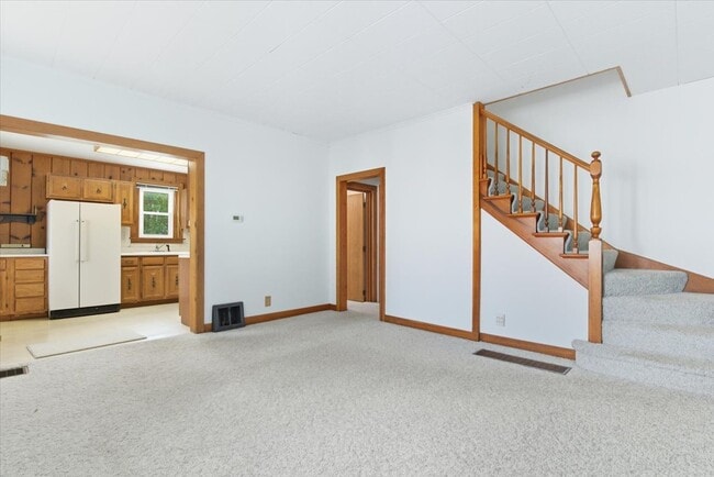 Building Photo - 69 E Grand Ave