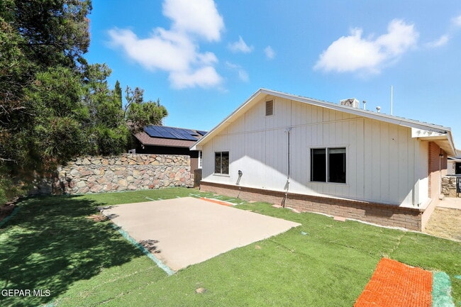 Building Photo - 12504 Jon Evans Dr