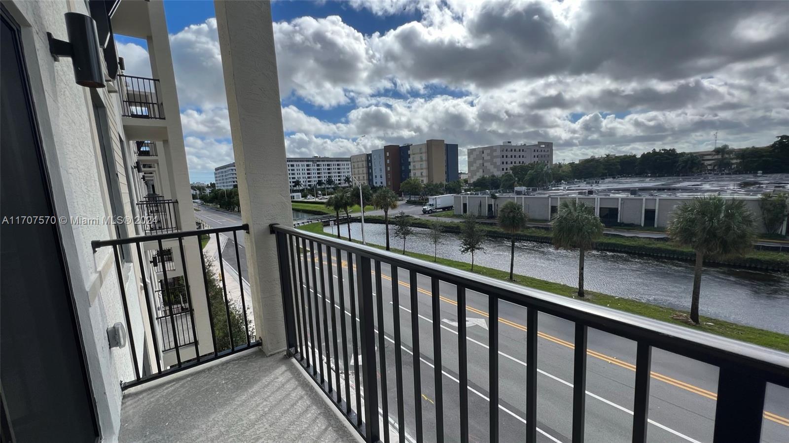 Balcony - 8167 NW 41st St