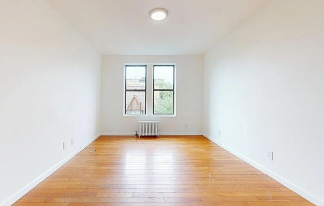 Building Photo - 3000 bedroom in NEW YORK NY 10031