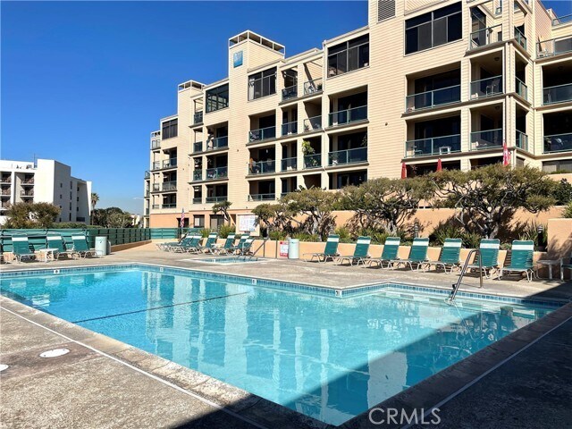 Building Photo - 120 The Village