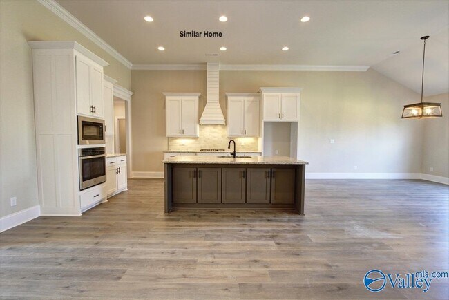 Building Photo - 26430 Birkshire Ln