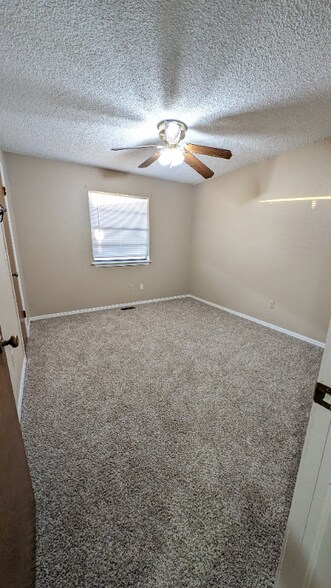 Building Photo - 7126 NW 115th St