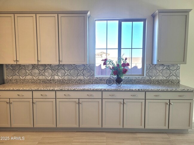 Building Photo - 21377 E Timberline Rd