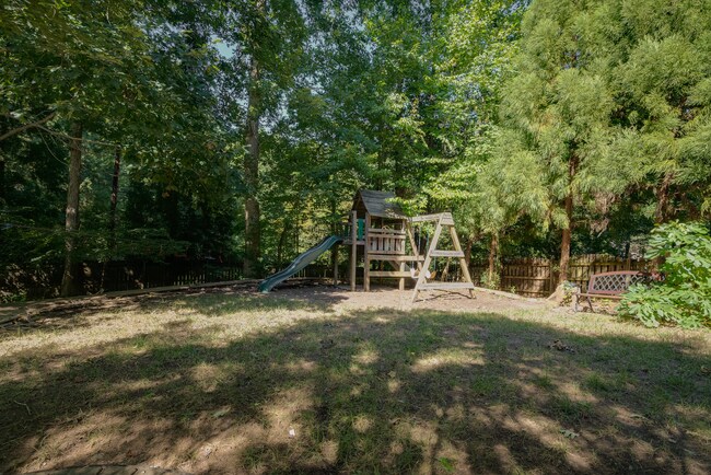 Building Photo - 117 Buckhurst Dr