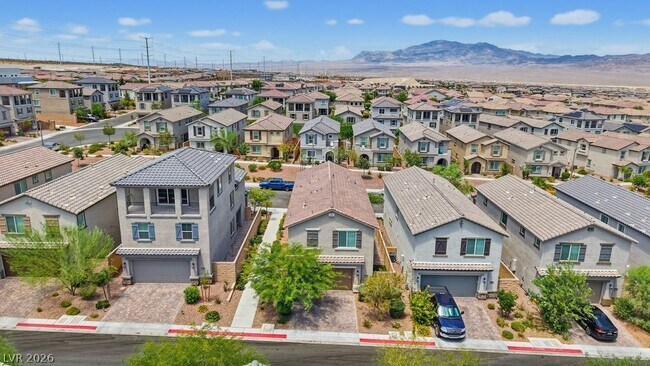 Building Photo - 10661 Sariah Skye Ave