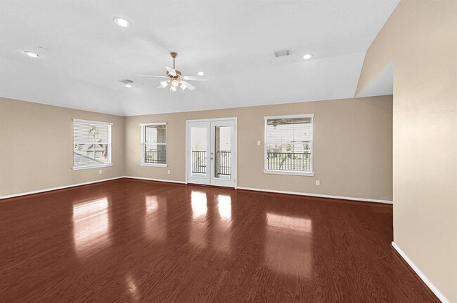 Building Photo - 18126 Billabong Crescent Ct