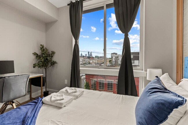 Building Photo - 916 N Delaware Ave