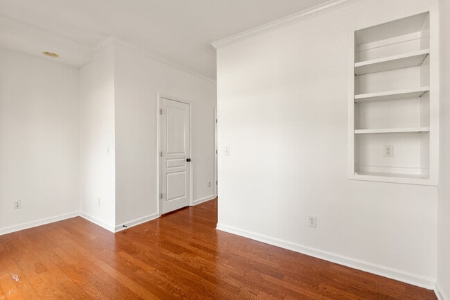 Building Photo - 380 Grant Cir SE