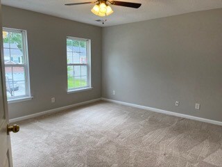 Building Photo - 118 Willow Bend Ln