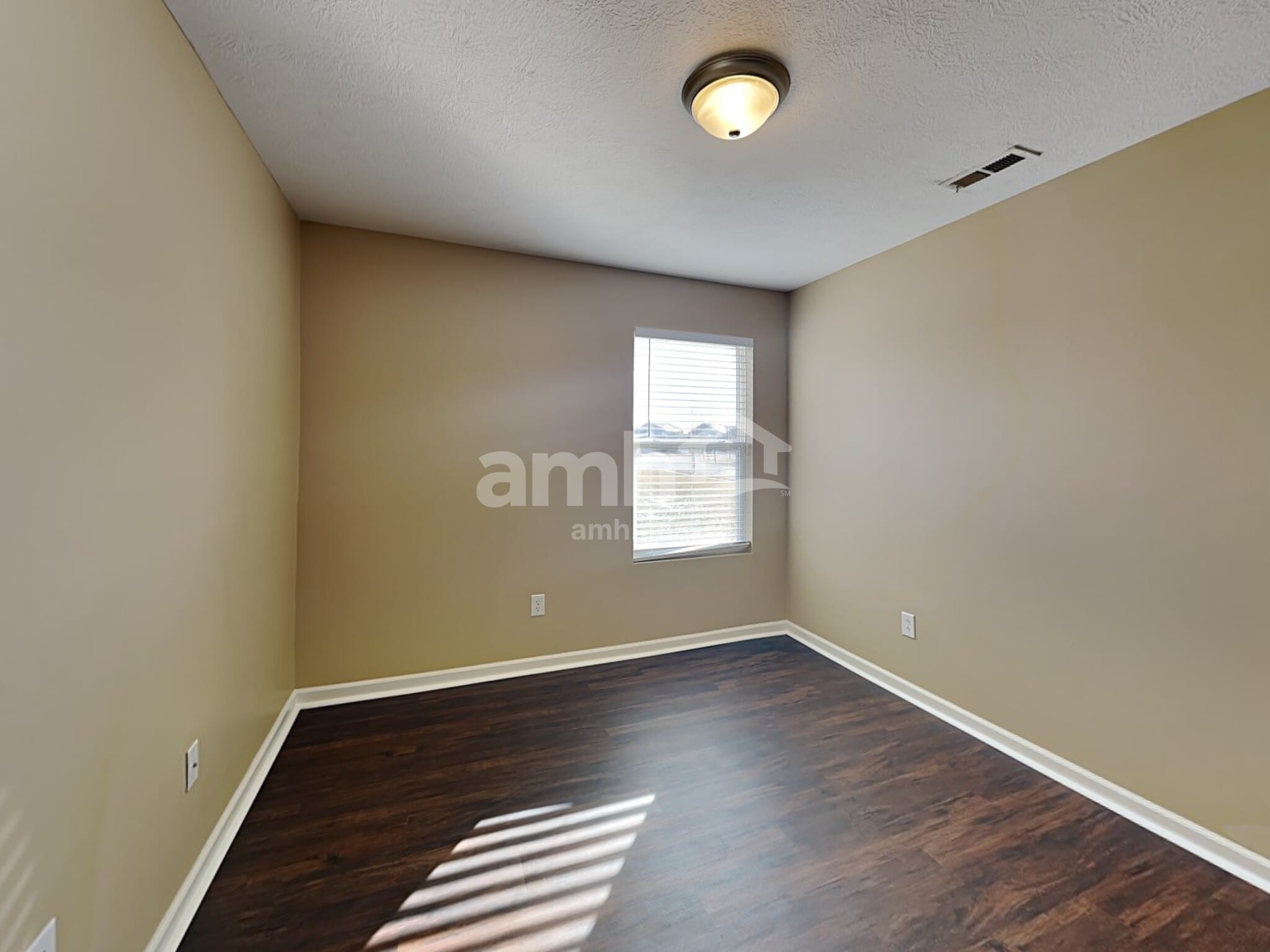 Building Photo - 12693 Old Pond Rd