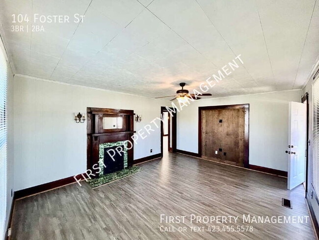 Building Photo - 104 Foster St