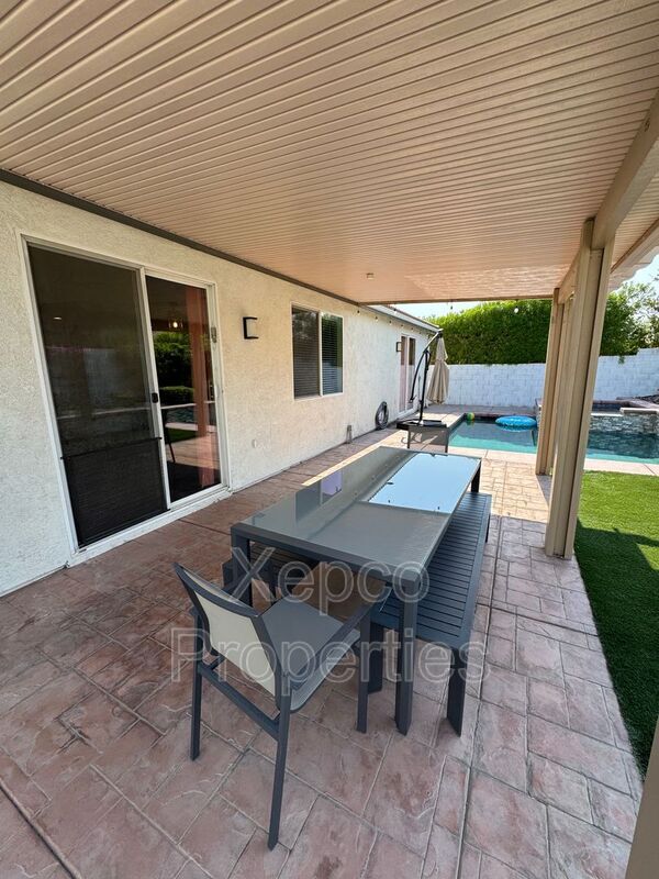 Building Photo - 80746 Diamondback Trail
