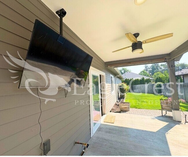Building Photo - Contemporary Home With A Covered Patio & Quartz Countertops