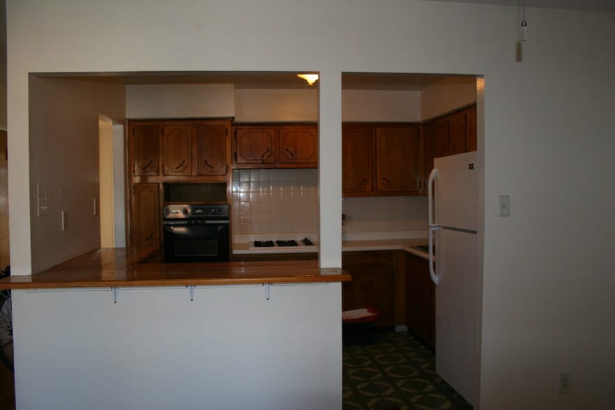 Building Photo - 31-48 48th St