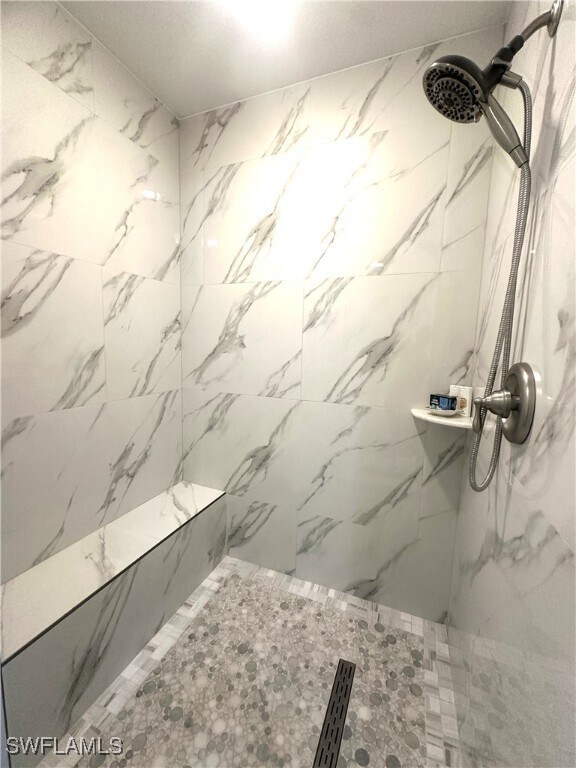 Building Photo - 400 Flagship Dr