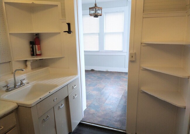 Building Photo - GOVERNMENT HILL***APARTMENT***CLOSE TO FT. SAM & THE PEARL