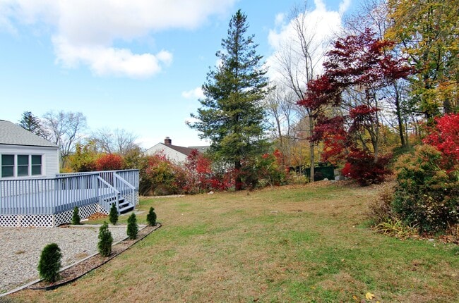 Building Photo - 663 High Ridge Rd