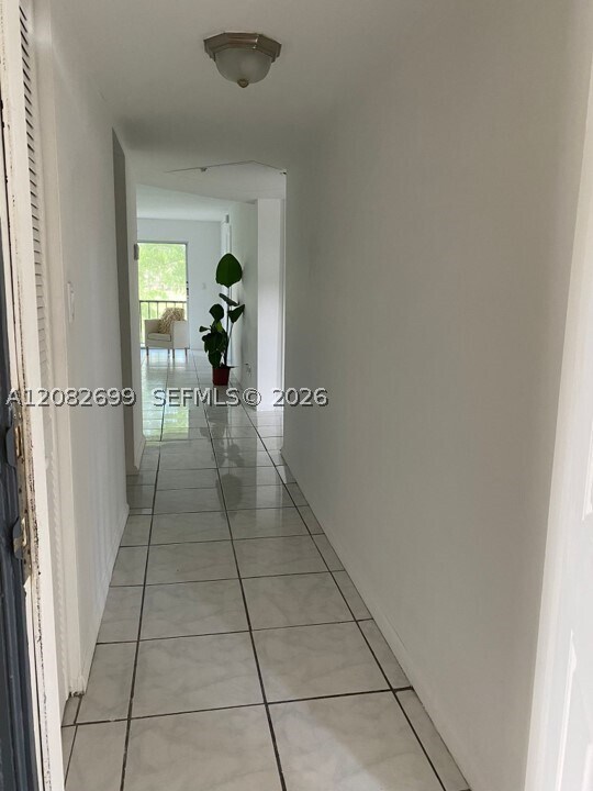Building Photo - 7831 N Colony Cir
