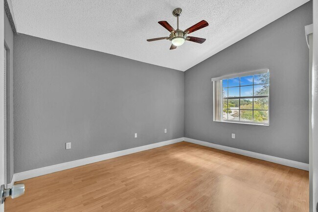 Building Photo - 5200 NW 31st Ave