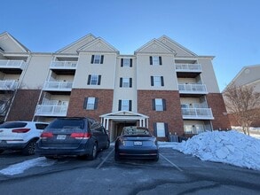 Building Photo - 3 Bedroom Apartment in Cornerstone