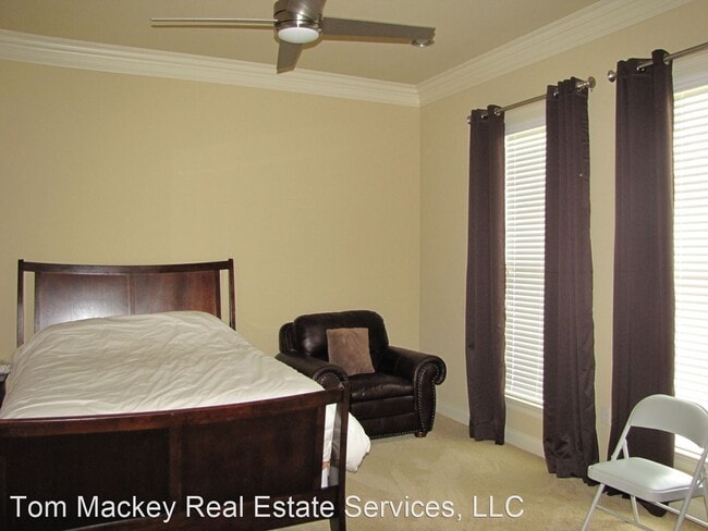 Building Photo - 3 br, 3 bath House - 13465 Quail Grove Ave.