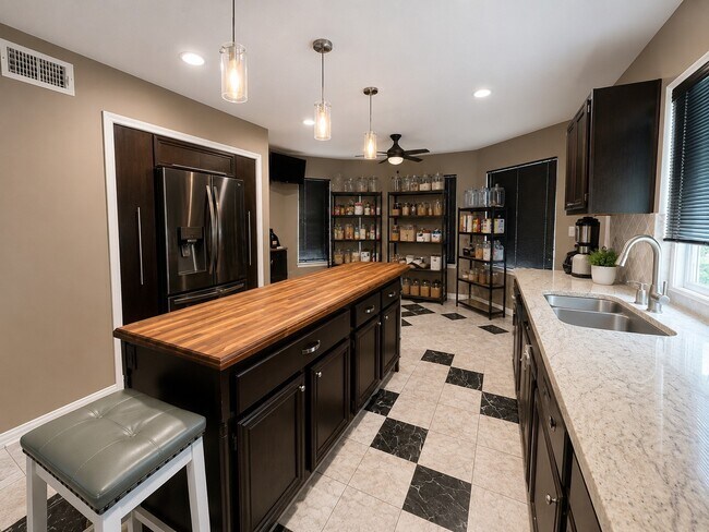 Building Photo - 3115 Ashford Bend Dr
