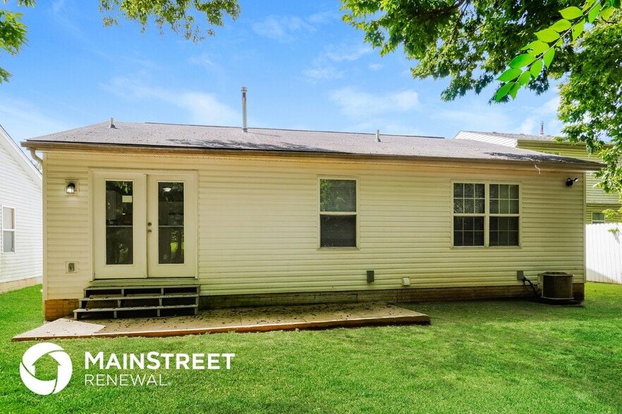 Building Photo - 1600 Tall Meadows Dr