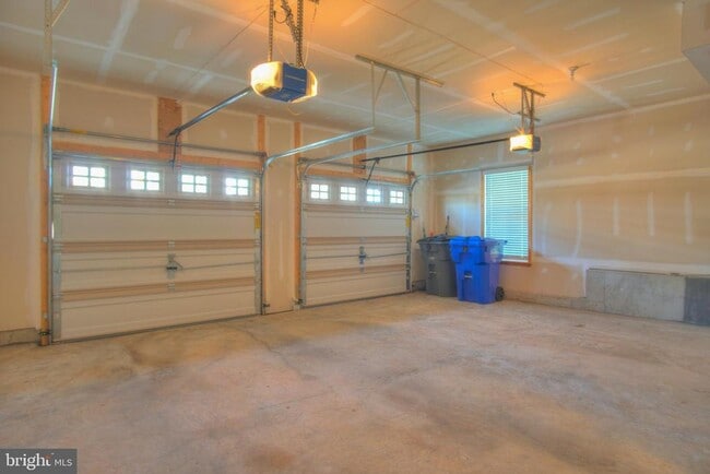 Building Photo - 42629 Oak Pk Sq