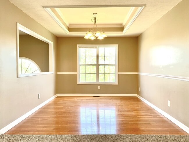 Building Photo - Flagstone Drive